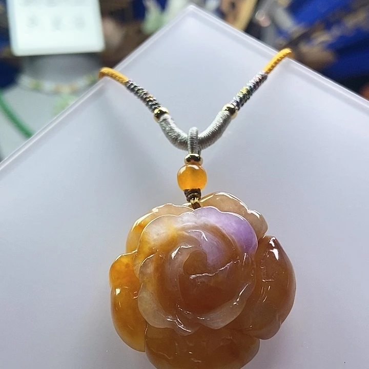 吊坠(赠链)未镶嵌翡翠