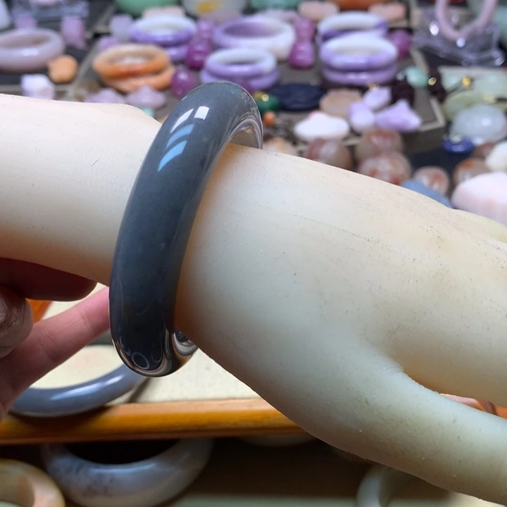 开***7石英岩玉未镶嵌烟灰色52.7微微