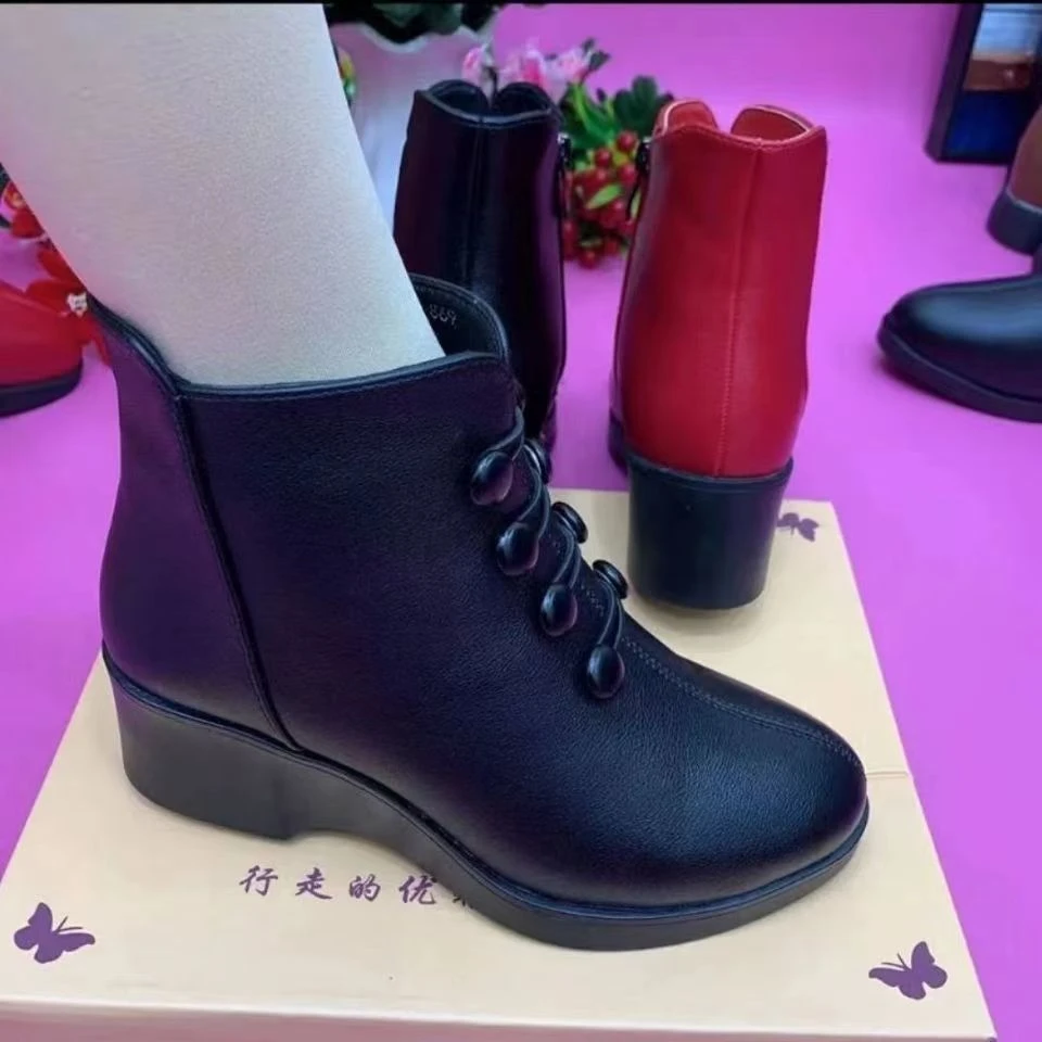 真软皮2025秋冬新款坡跟女皮靴保暖短靴妈妈加绒棉鞋百搭马丁靴潮