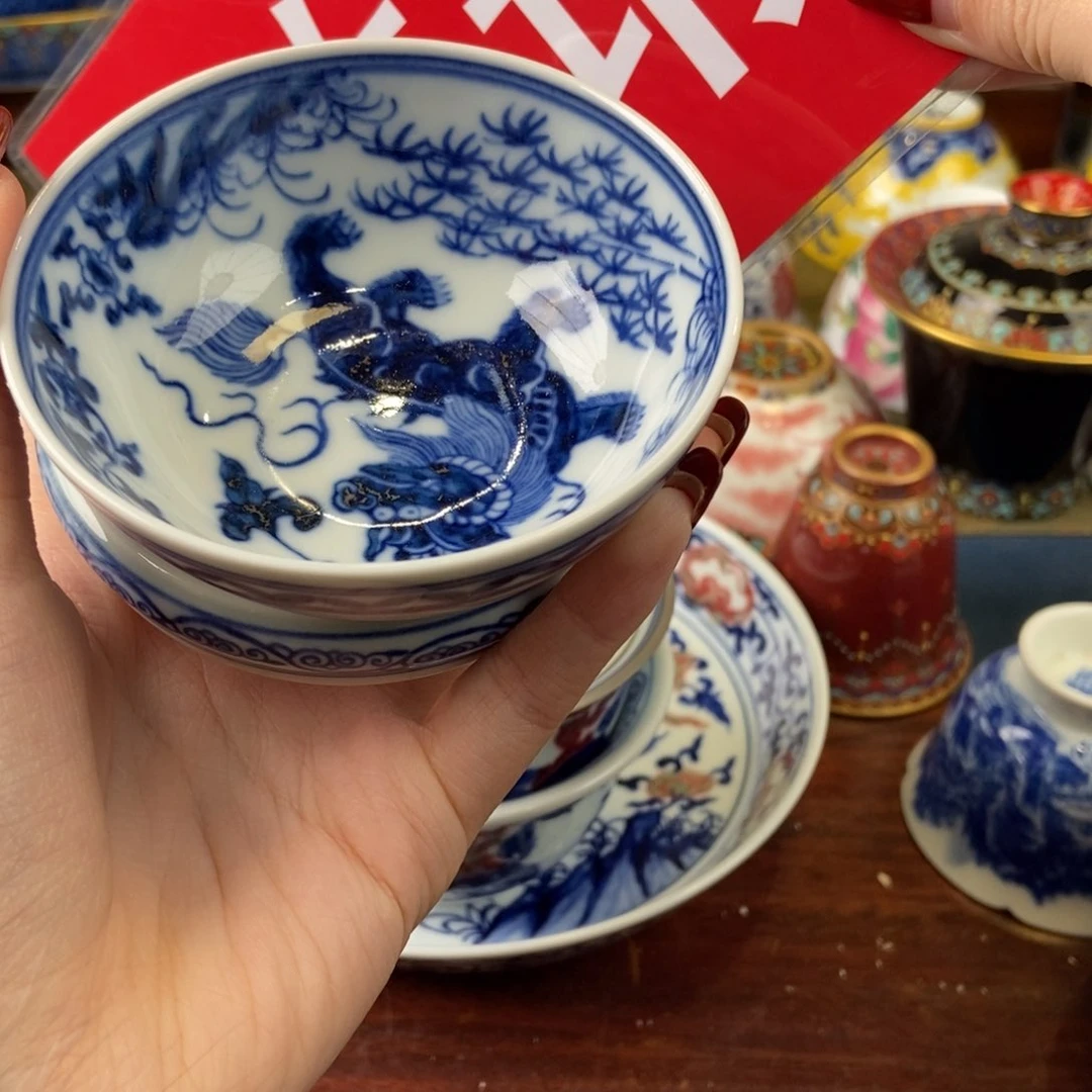 J****灵陶瓷艺术家的作品是一种