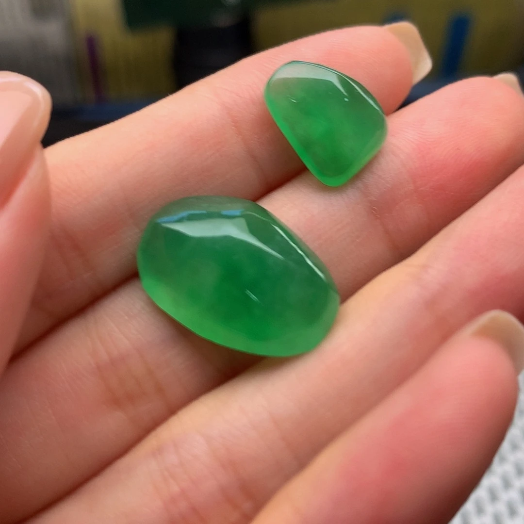 定制翡翠未镶嵌不退不换