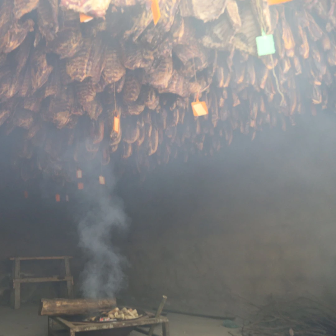 宝兴跑山猪腊二刀500克   满3件包邮