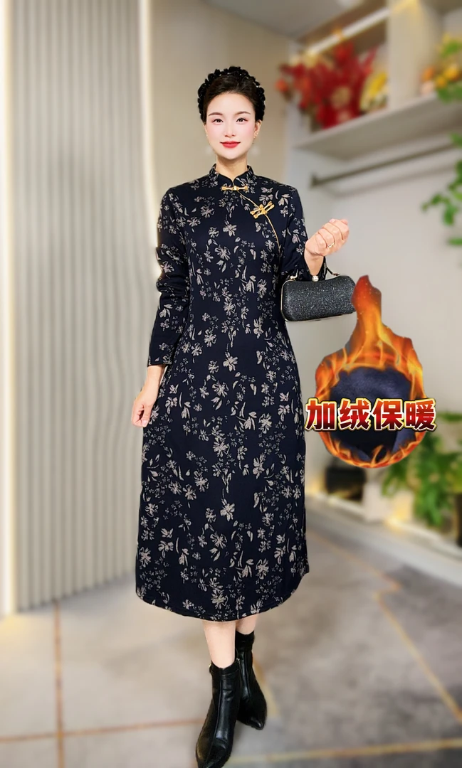 秋冬新款加绒加厚保暖旗袍连衣裙弹力显瘦遮肚洋气青花瓷妈妈装