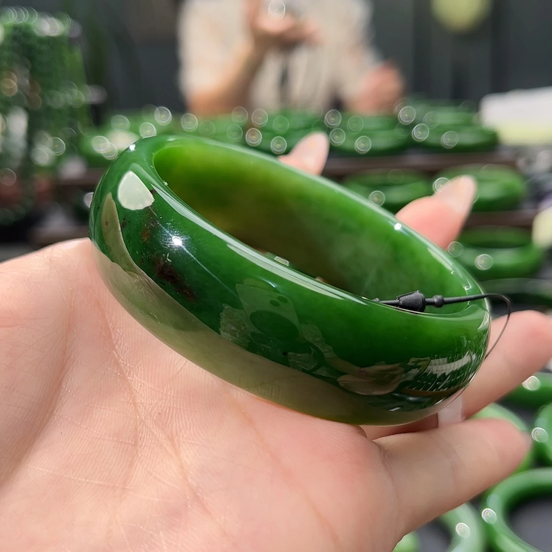 未镶嵌手镯和田玉（碧玉）