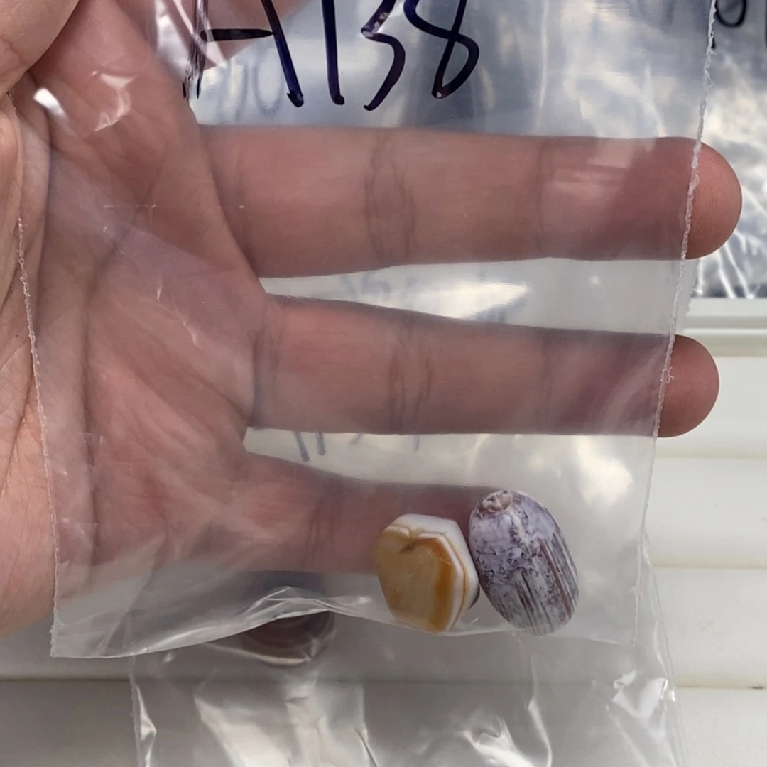 合金颈饰玛瑙/玉髓小****白