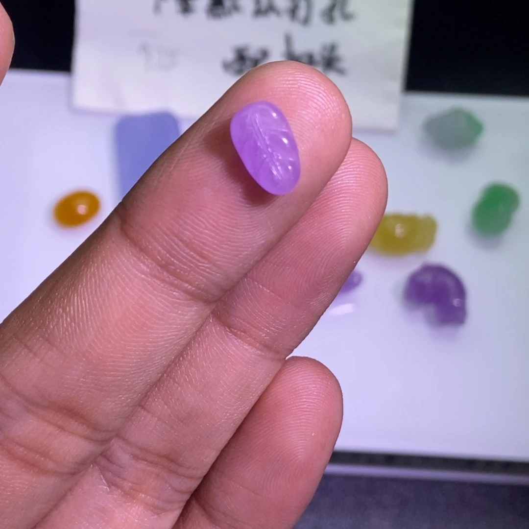 翡翠未镶嵌颈饰吊坠