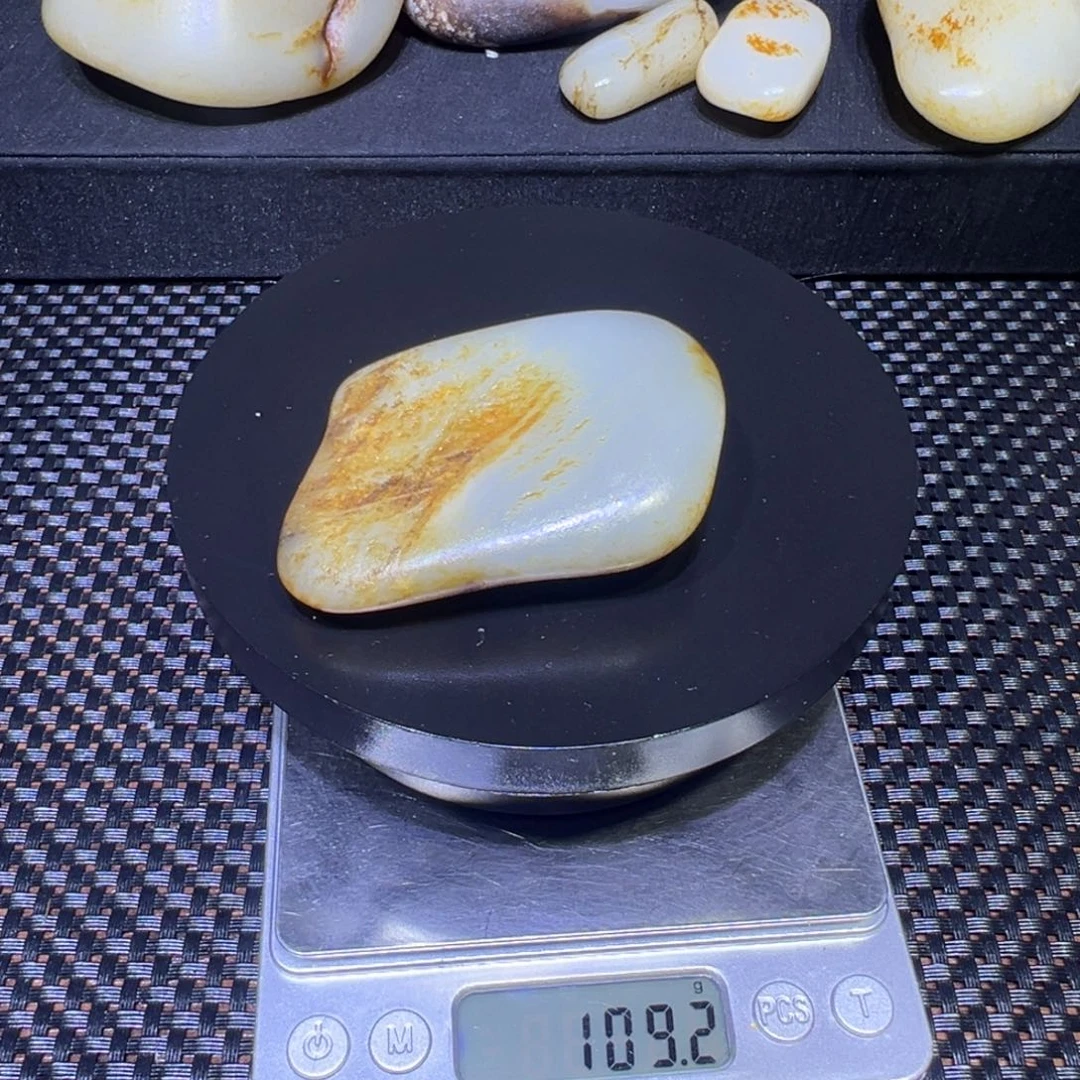 和田玉（子料）未镶嵌吊坠(不含链)109克