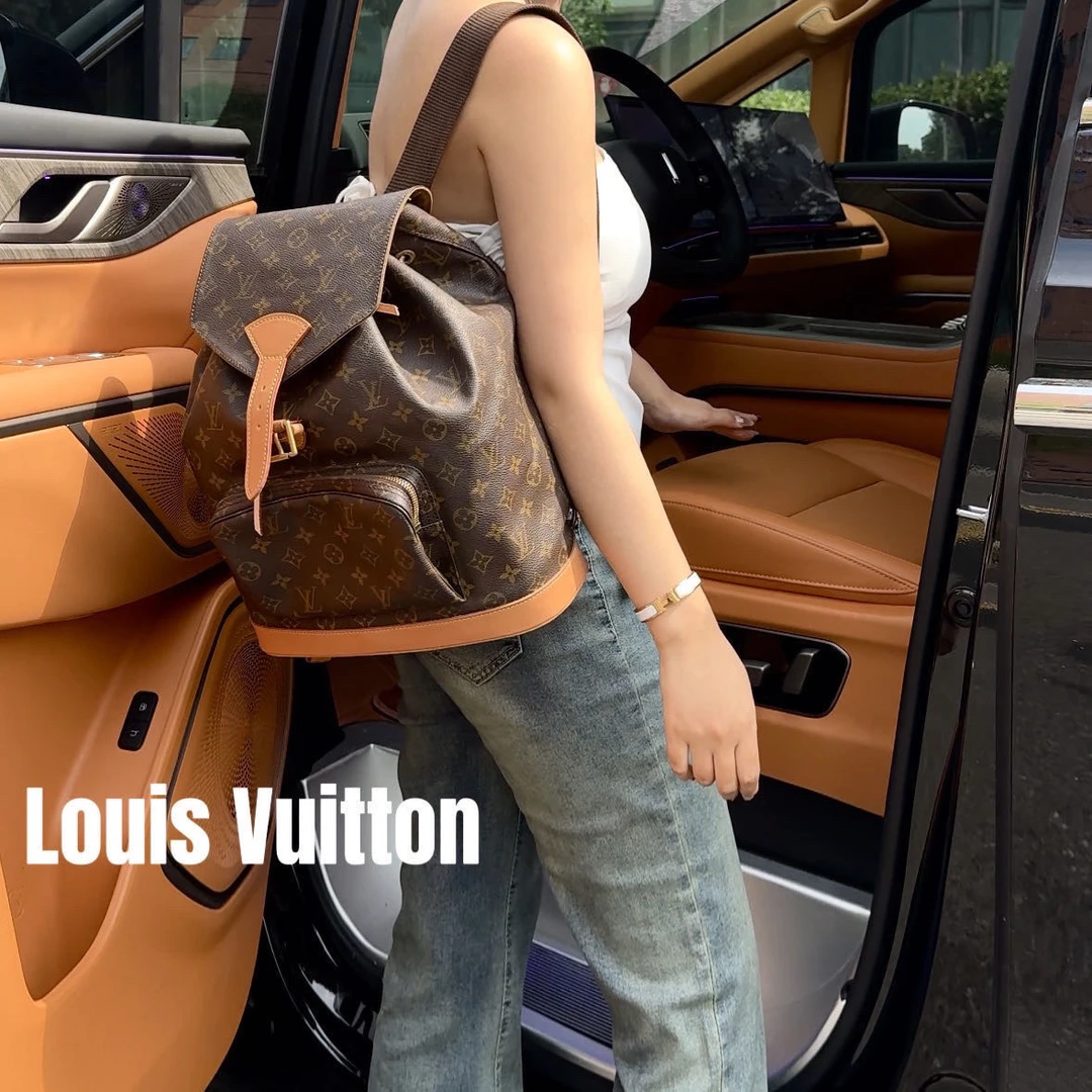 修复品8615048/LouisVuitton/路易威登老花大号双肩包