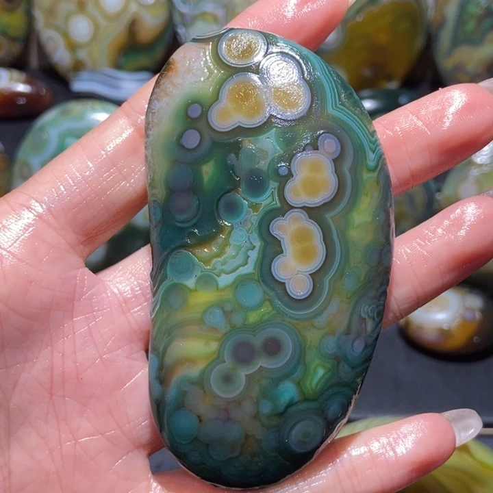 【闪购商品】未镶嵌玛瑙/玉髓珠宝奇石k k