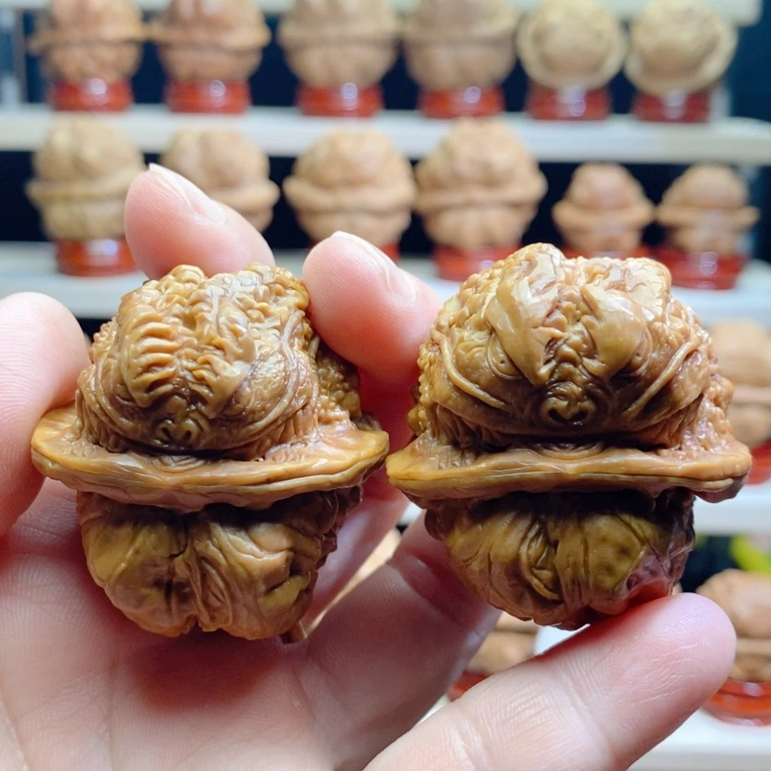 核桃把件单面龙蟾 40回血