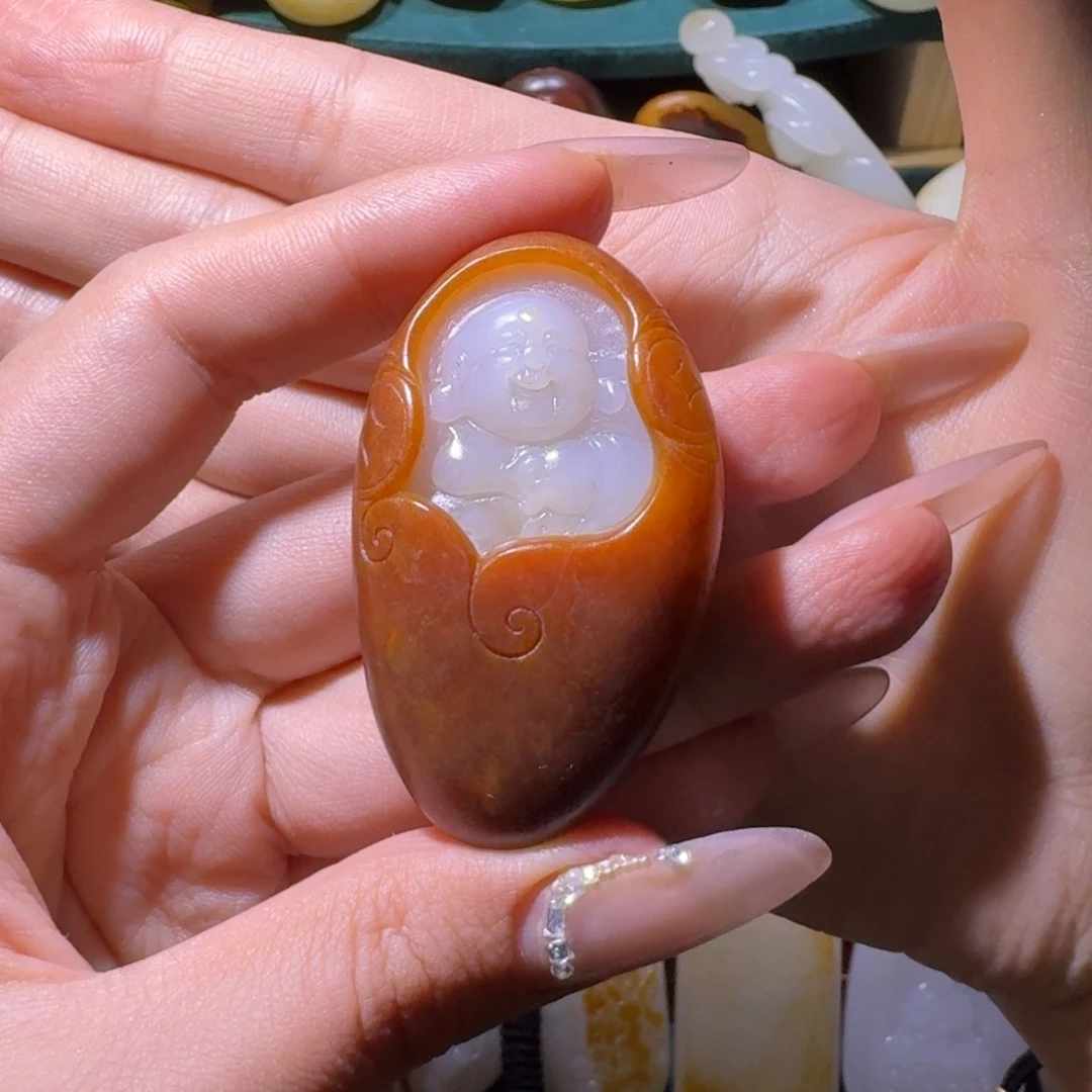 幽***者和田玉未镶嵌把件