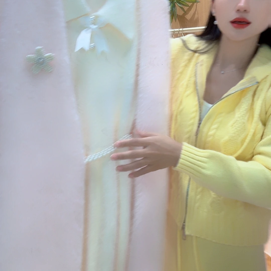 羊羔毛女装新潮流女装新粉色外套