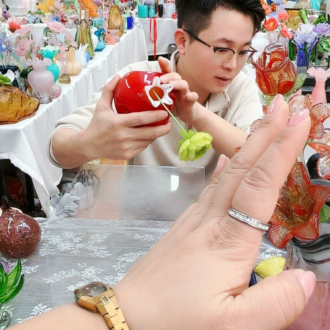 福利不退不换琉璃花瓶艺术品
