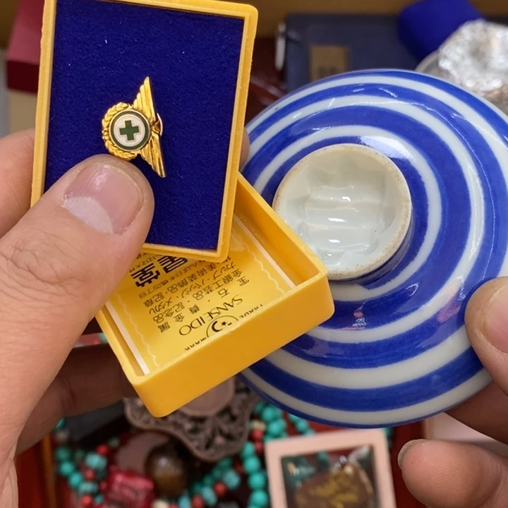 瓷片哦哦哦哦哦哦