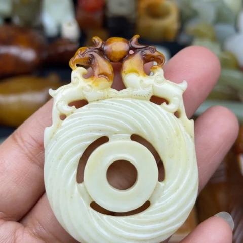 和田玉未镶嵌颈饰19