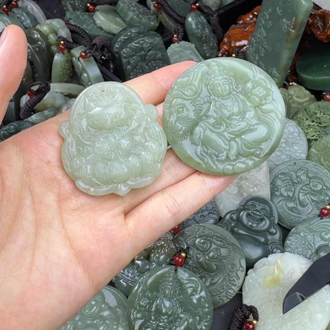 和田玉未镶嵌颈饰