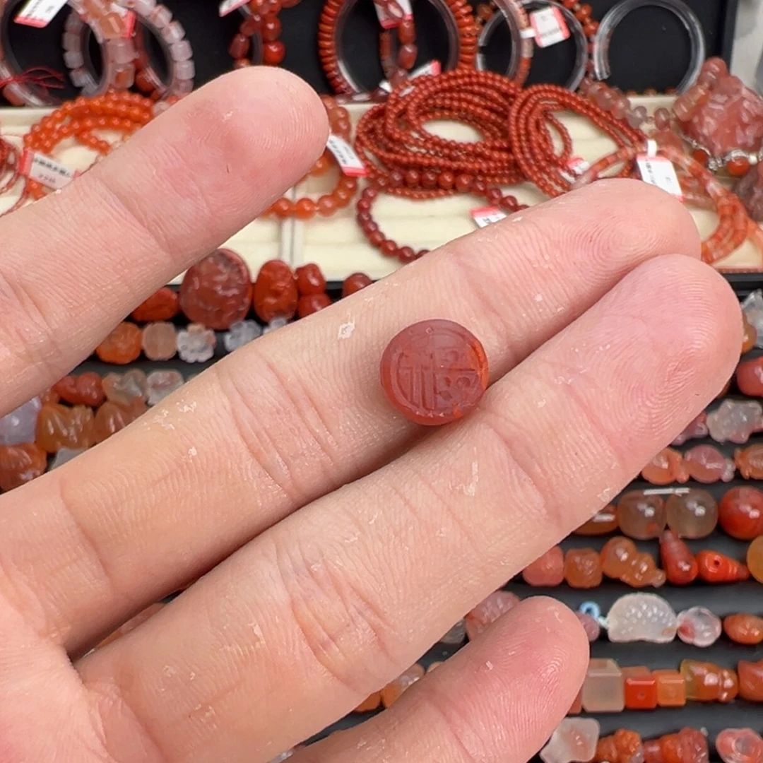 南红玛瑙未镶嵌颈饰福字