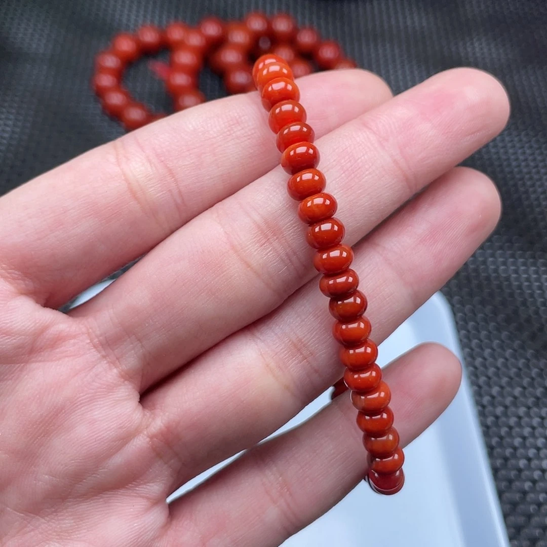 南红玛瑙4*6柿子红隔片手链整串45颗未镶嵌