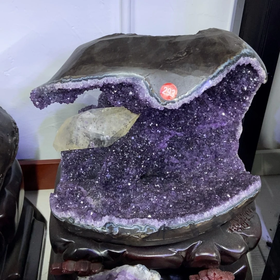 紫晶未镶嵌大型摆件（非配饰）琪