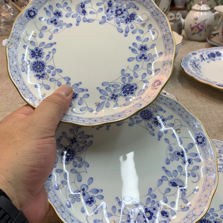 小***子金瓷阁家的美丽瓷器