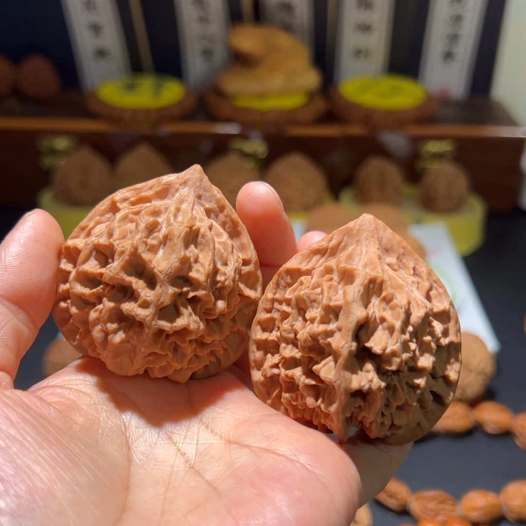 把件文玩核桃欧****拉帝王