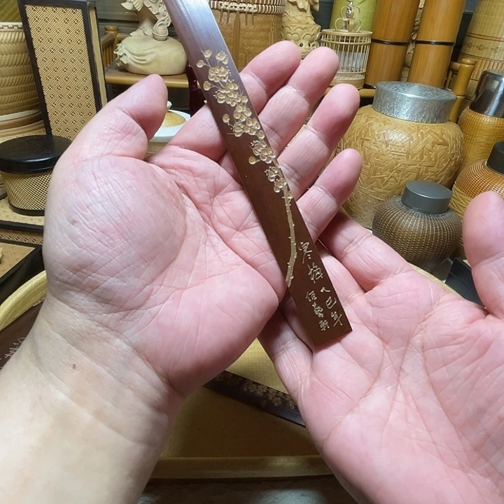 ?***?书签煤竹雕刻梅花