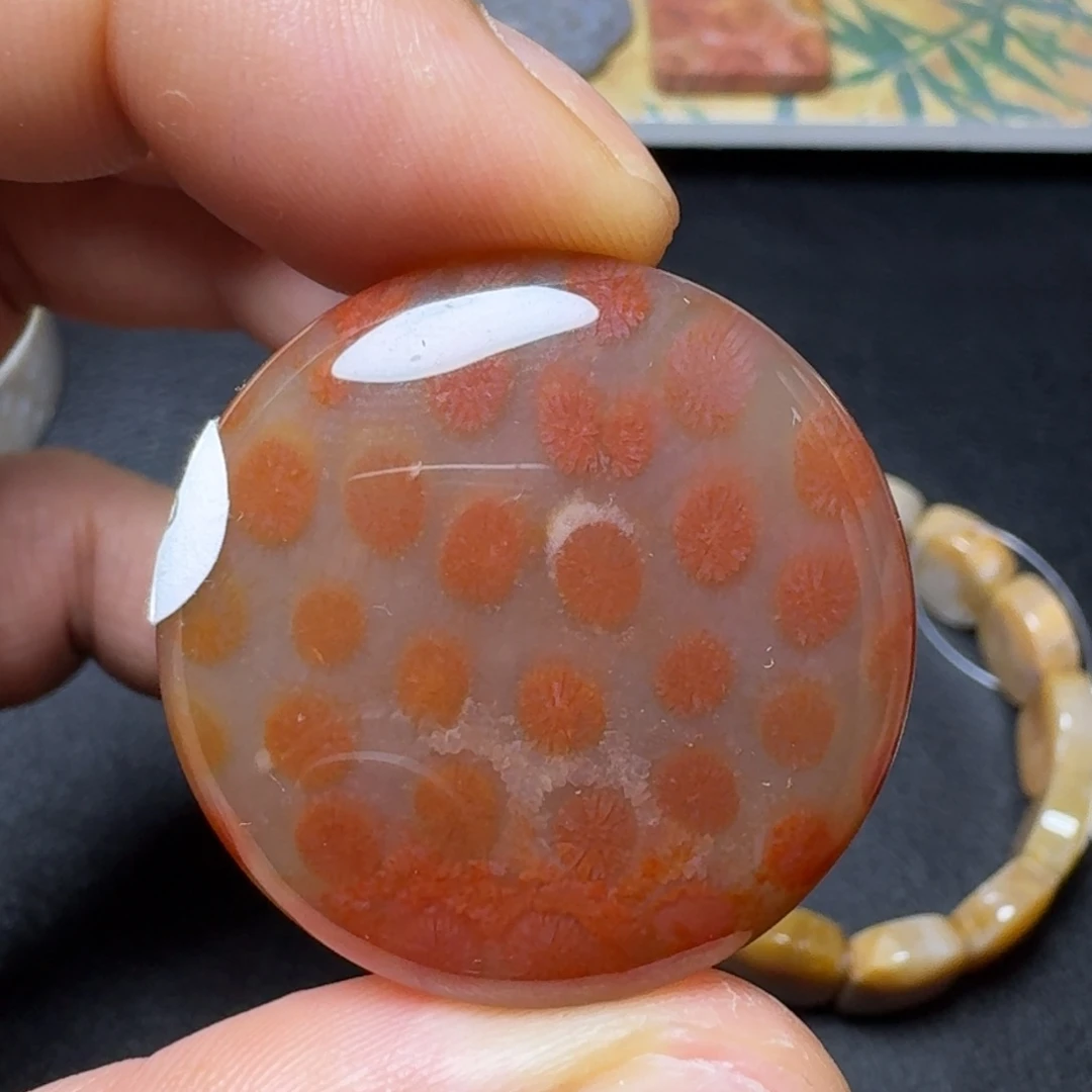 硅化玉红冰果冻 山顶未镶嵌纯天然色假一赔十