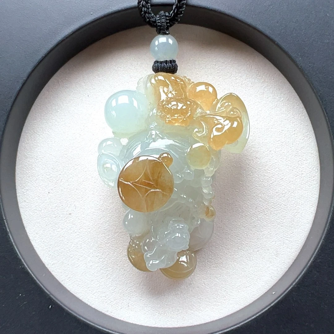 翡翠未镶嵌颈饰聚宝盆