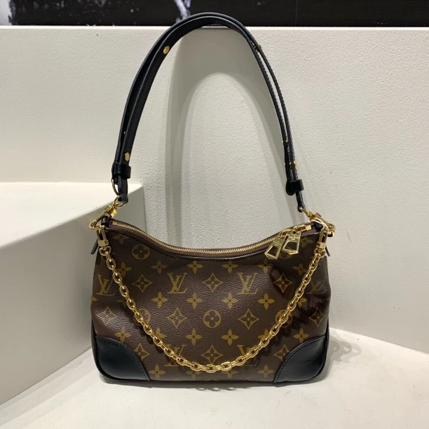 99新 LouisVuitton/路易威登 Lv时尚经典Boulogne黑牛角高级搭配
