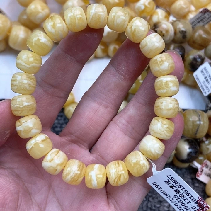 琥珀未镶嵌珠宝奇石34