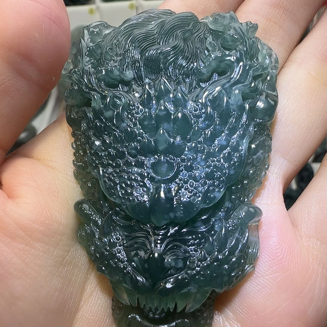 未镶嵌定制翡翠大威天龙翡翠定制