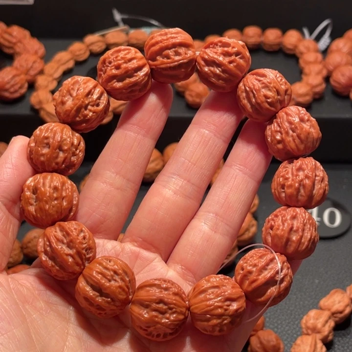 嗯***哼手串文玩核桃粗筋八棱1.9