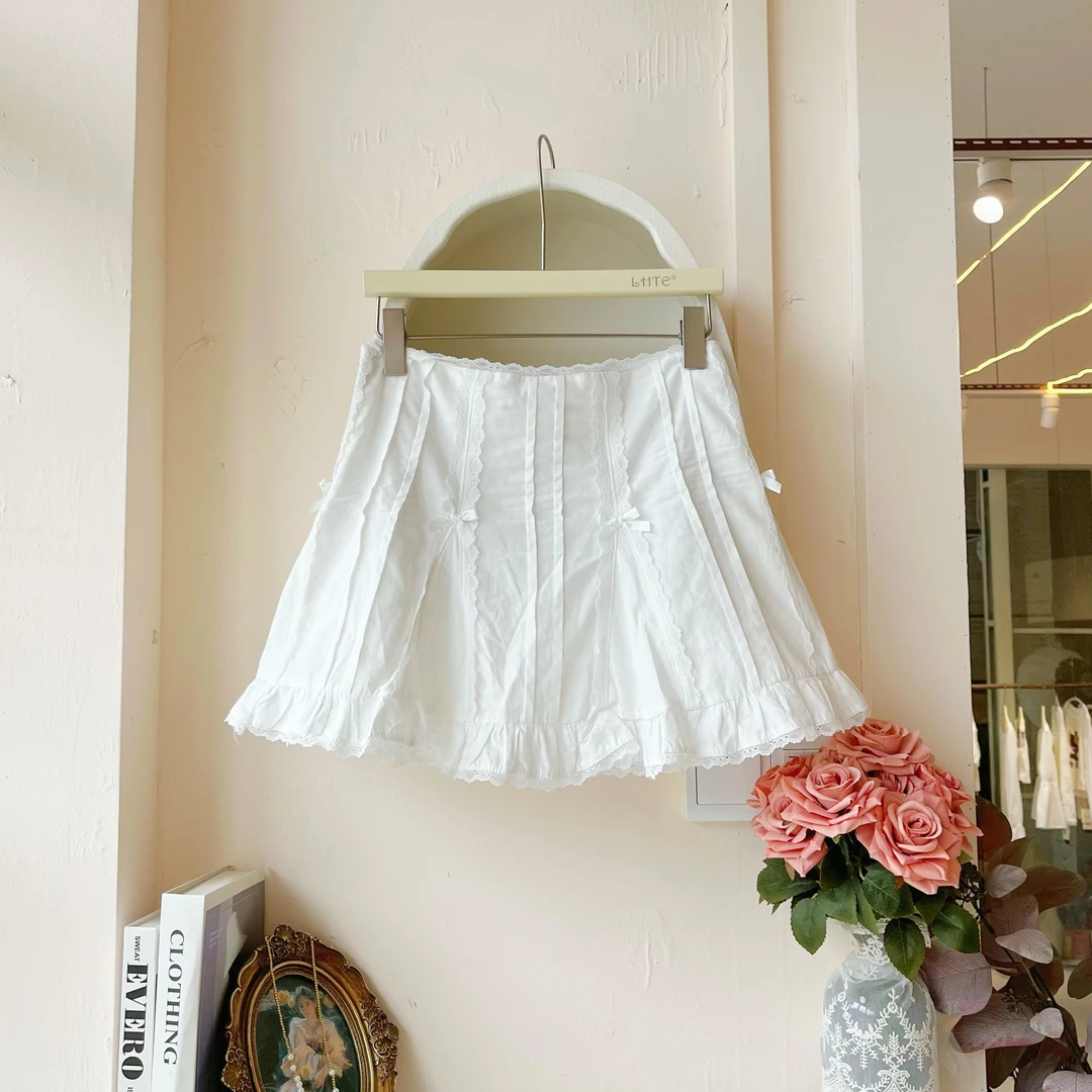 青青大码女装 秋冬款蝴蝶结蕾丝花边百褶白色半身短裙D7229