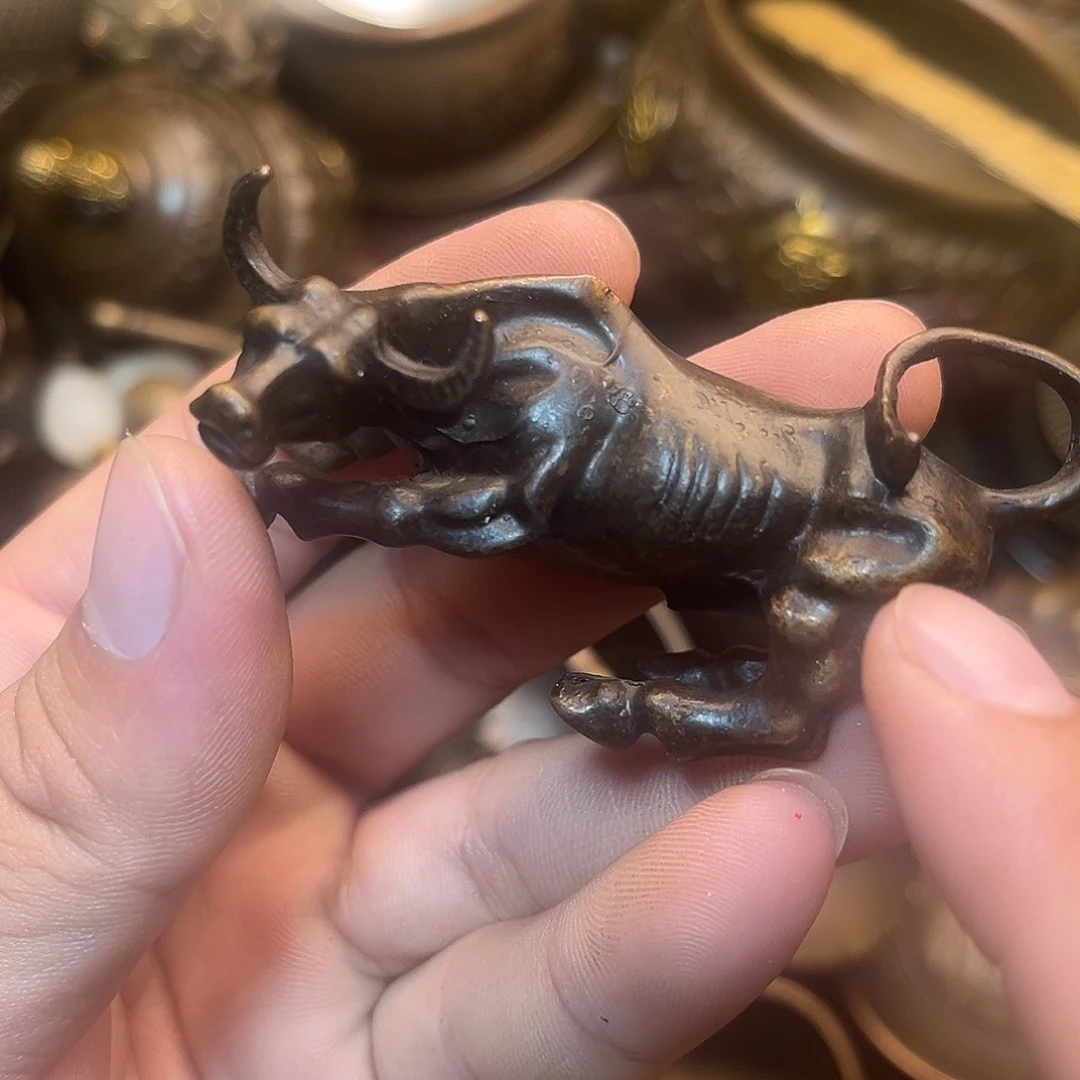 精美铜器工艺品等