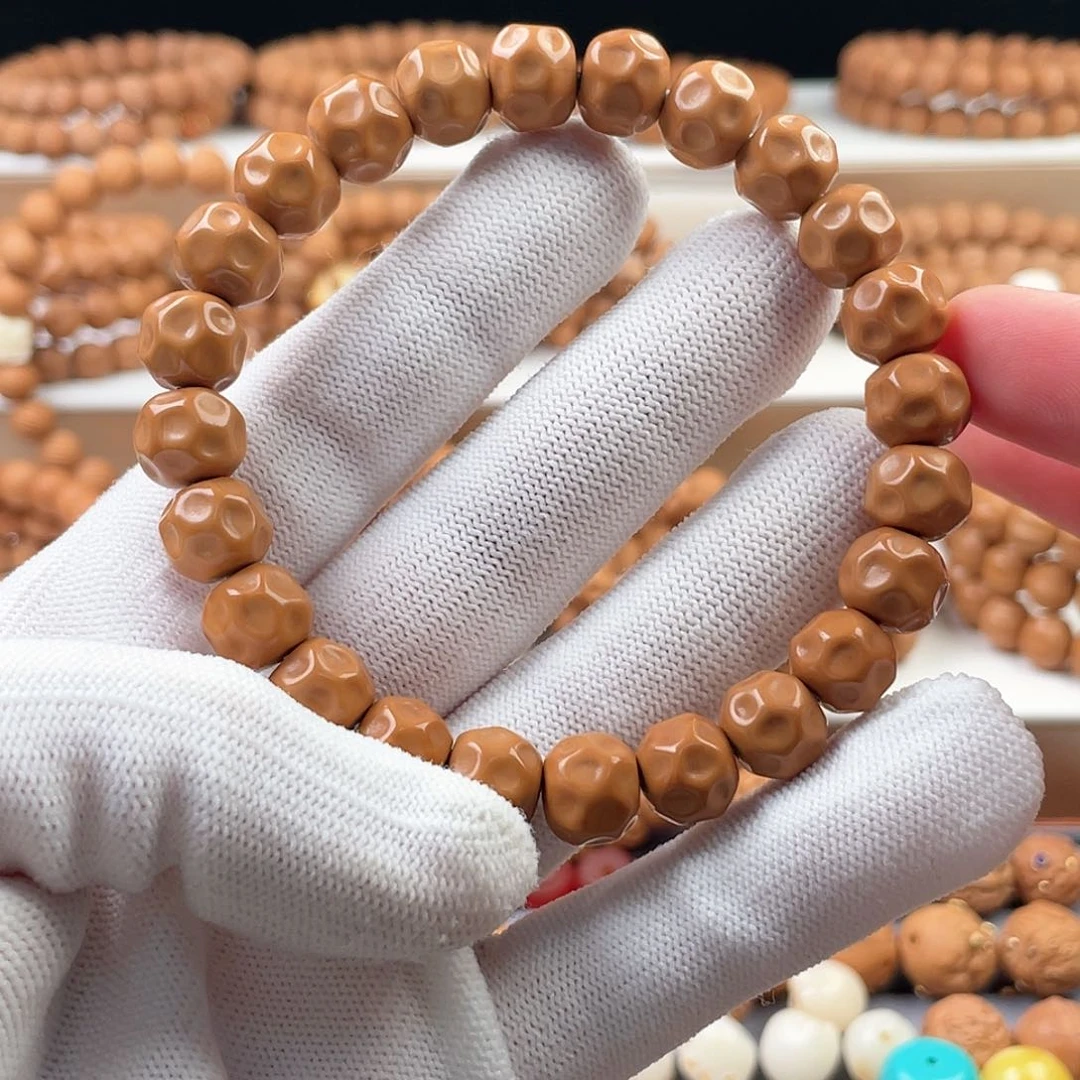 猴头核桃手串盘****疡奶酪