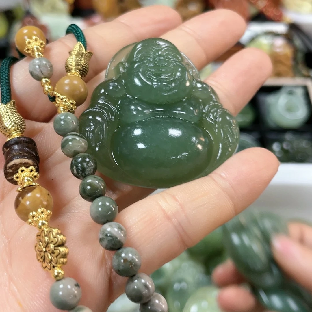 蛇纹石玉颈饰合金