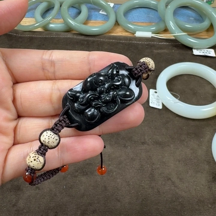 和田玉（糖玉）未镶嵌手链