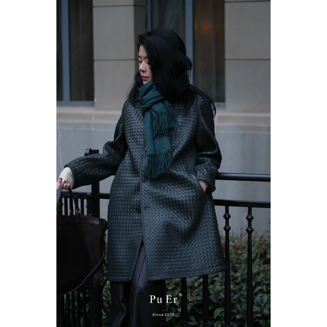 【织锦重峦】插肩袖编织皮肌理大衣