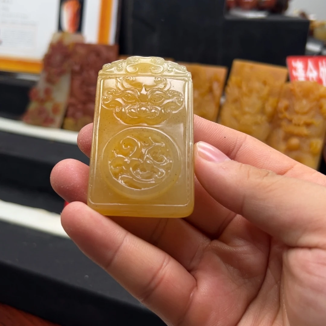 石英质玉（黄龙玉）未镶嵌多样性发货，发其一