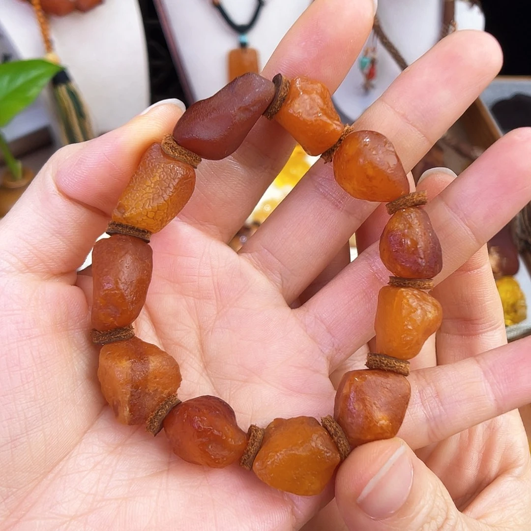 未镶嵌琥珀珠宝奇石