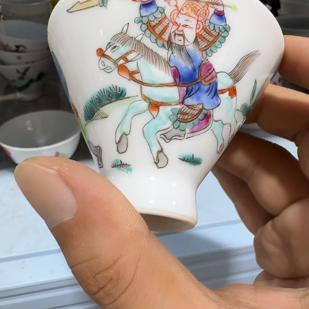 瓷片摆件等方式在不同行业