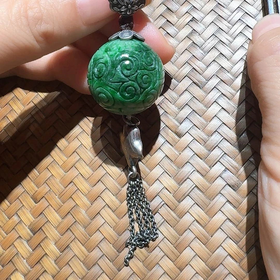 颈饰合金翡翠?个性十足
