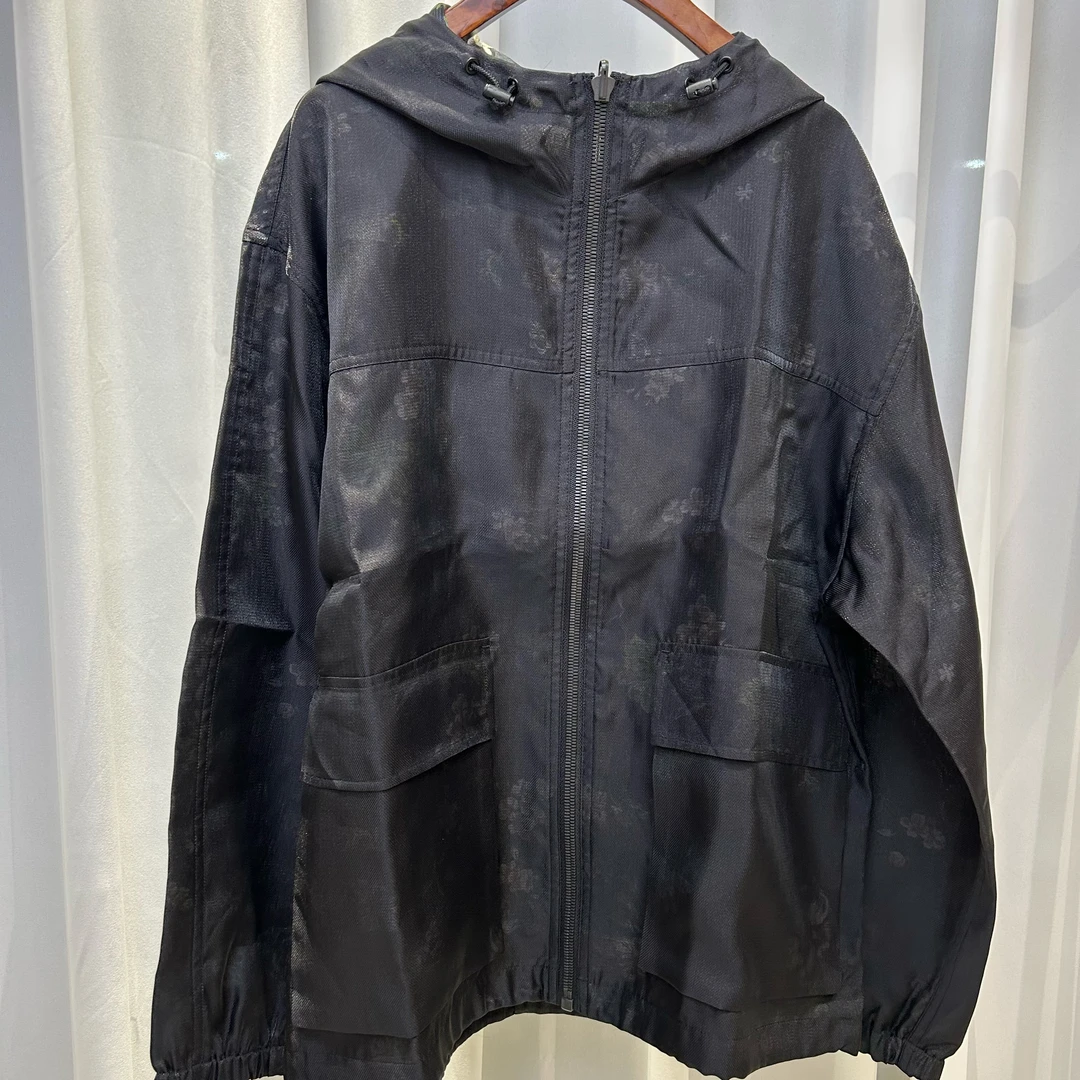 【TR】1091330-330外套(舒适型） 春季双面连帽印花外套 男女同款