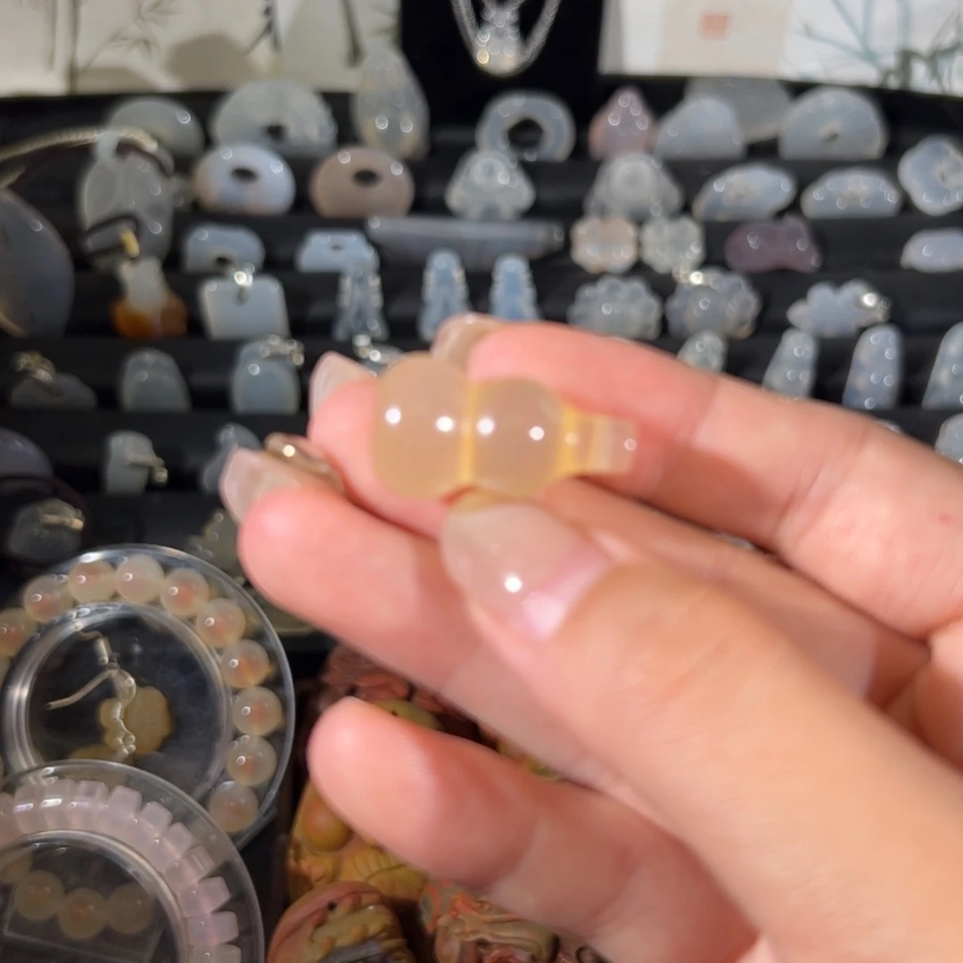 玛瑙/玉髓未镶嵌颈饰