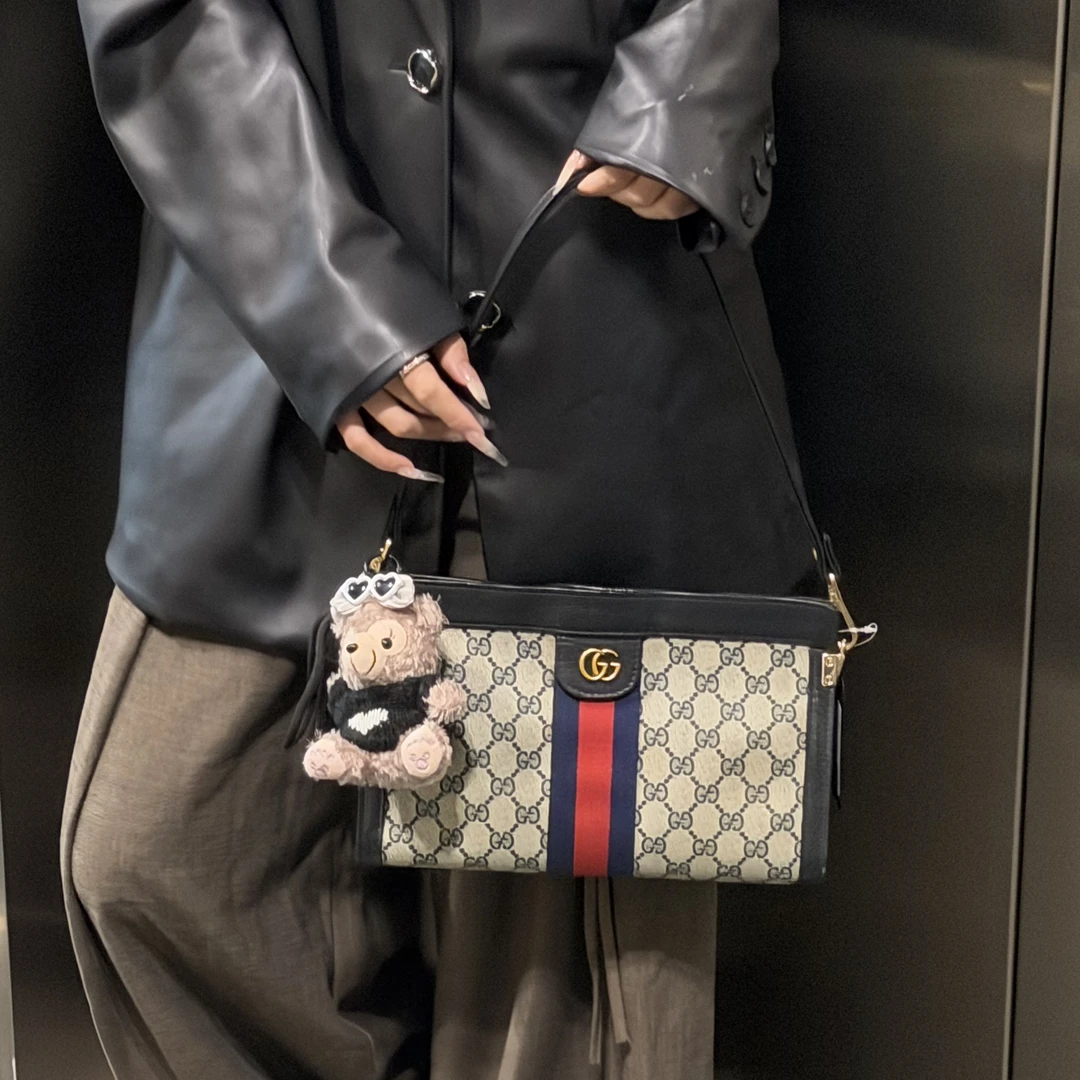 95新 GUCCI/古驰 古驰黑色夹子包/4423656