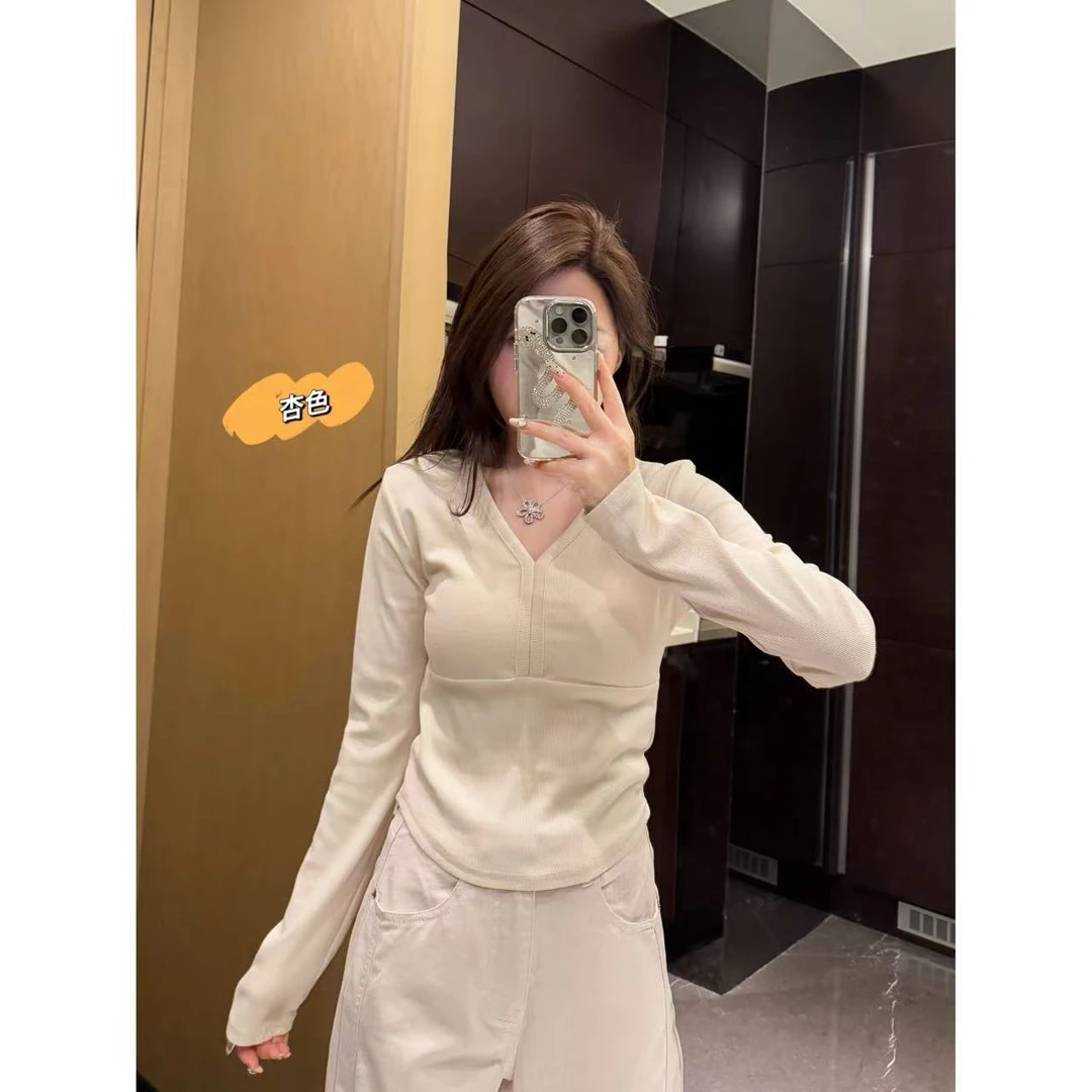 V领修身上衣 小允姐姐2025新款时尚气质V领修身上衣