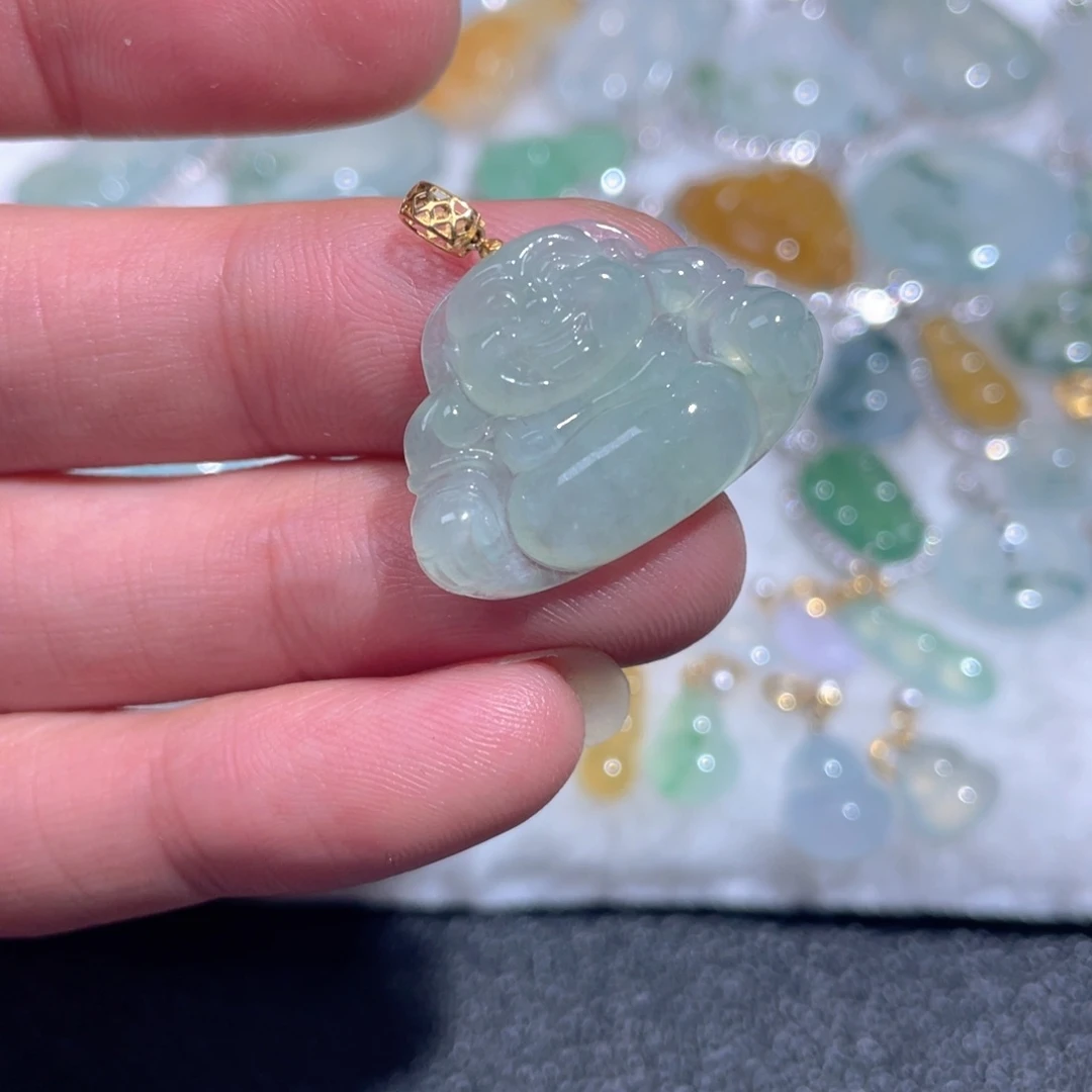 翡翠18K金镶嵌颈饰翡翠