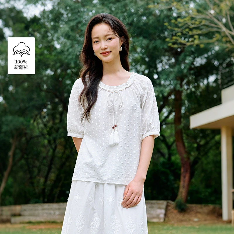 【一秒入夏】茵曼夏季复古花边圆领刺绣提花流苏泡泡袖短袖衬衫衬衣