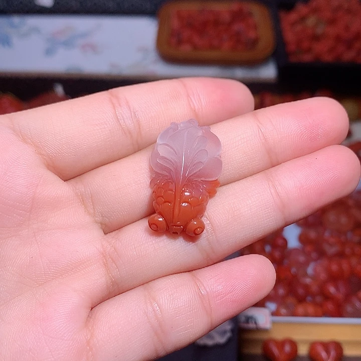 *****南红玛瑙未镶嵌南红金鱼1