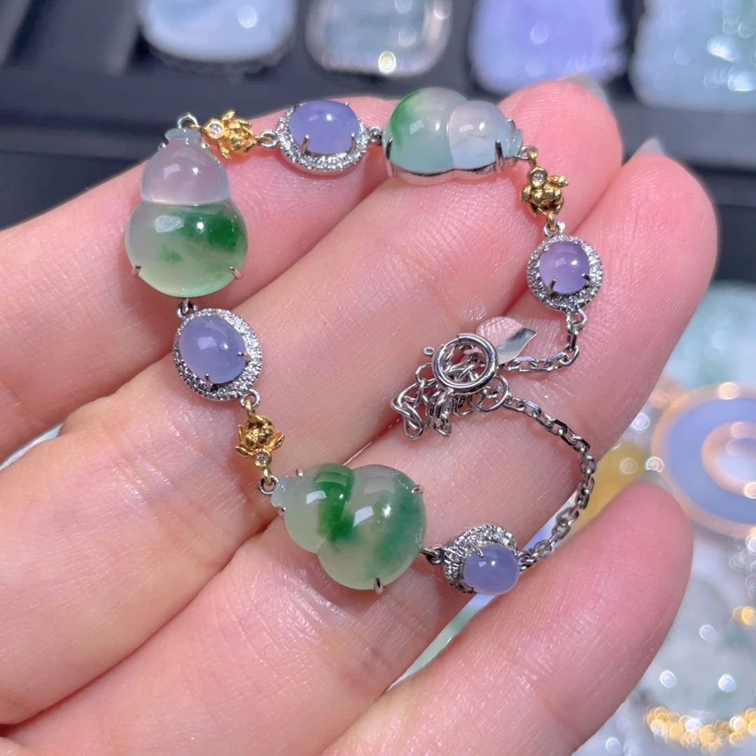 颈饰18K金镶嵌翡翠翡翠